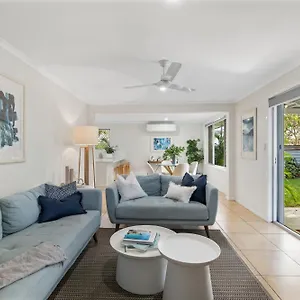 Sunshine Coast Beach House - 2 Mins Walk To Beach Australia